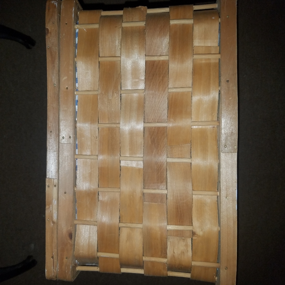 Vintage Wicker Picnic Basket - Picture 5 of 7